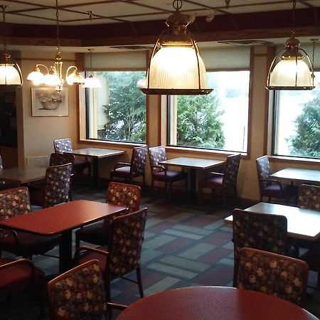 Travelodge By Wyndham Gaylord Bagian luar foto